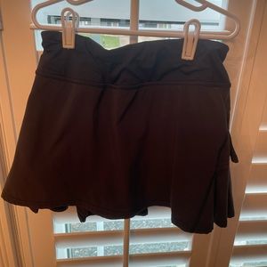 Size 2 black Lululemon skirt.